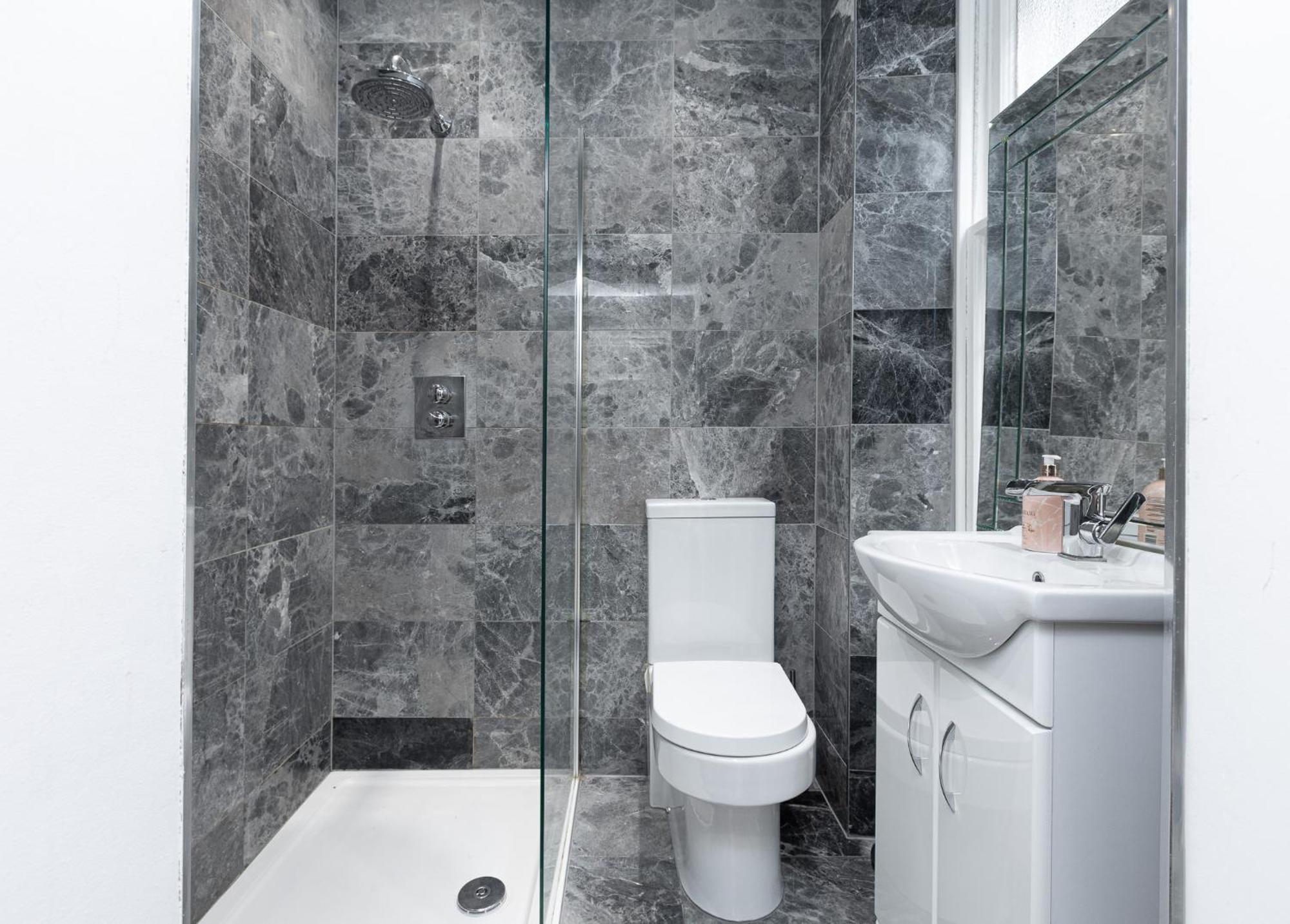 Modern 4 Bdr 3 Bth Apt Minutes From Edgware Road Londra Esterno foto